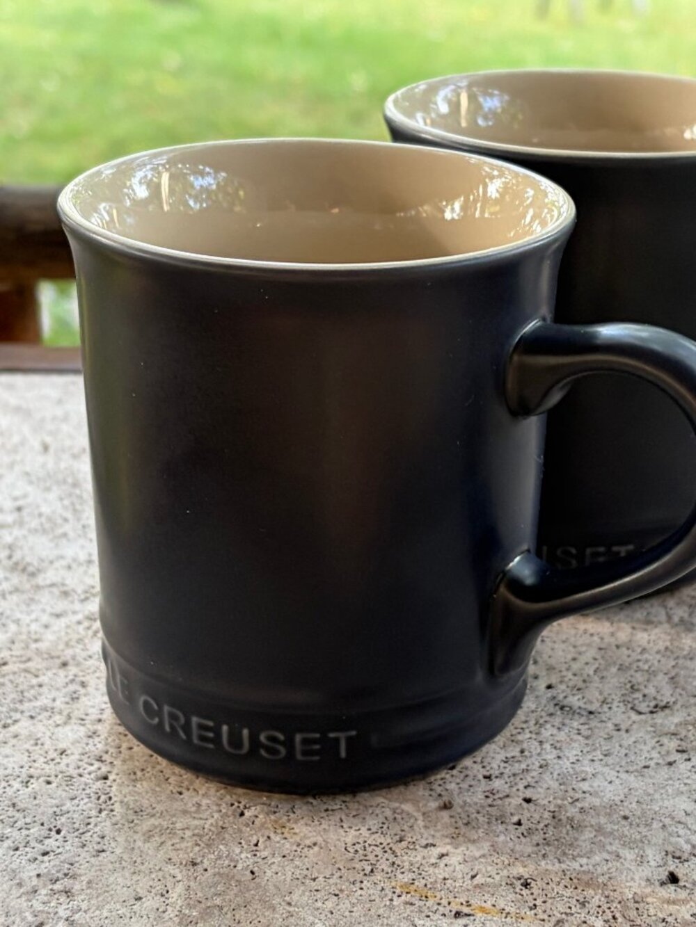 2 LE CREUSET Matte Black Coffee Mugs (approx. 12oz) set of 2 mugs
